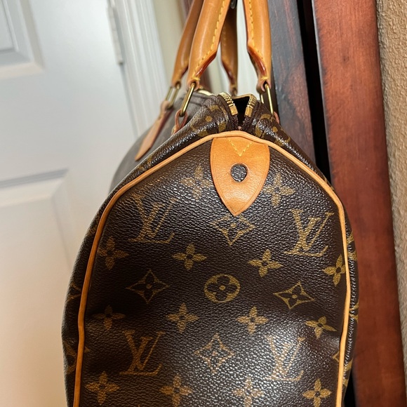 LV Speedy 25 Monogram Canvas Comes with Lock and key - Picture 4 of 12